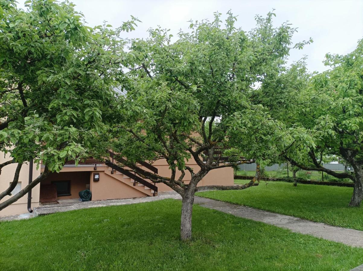 Apartman Gospić Exterior foto