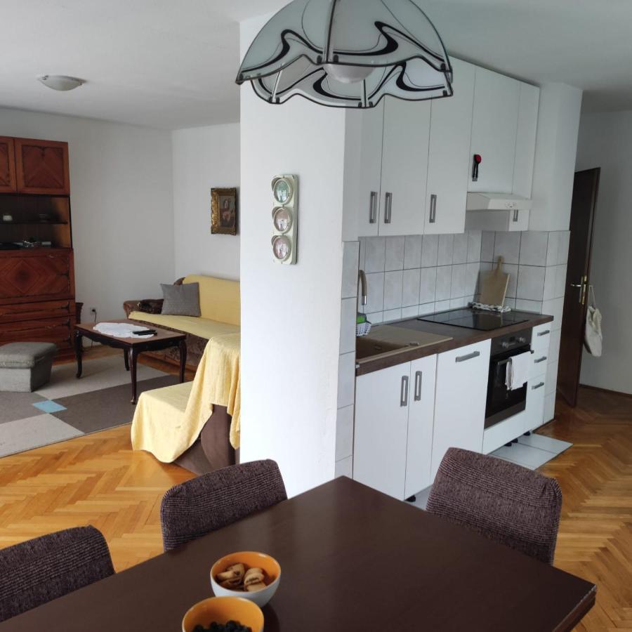 Apartman Gospić Exterior foto