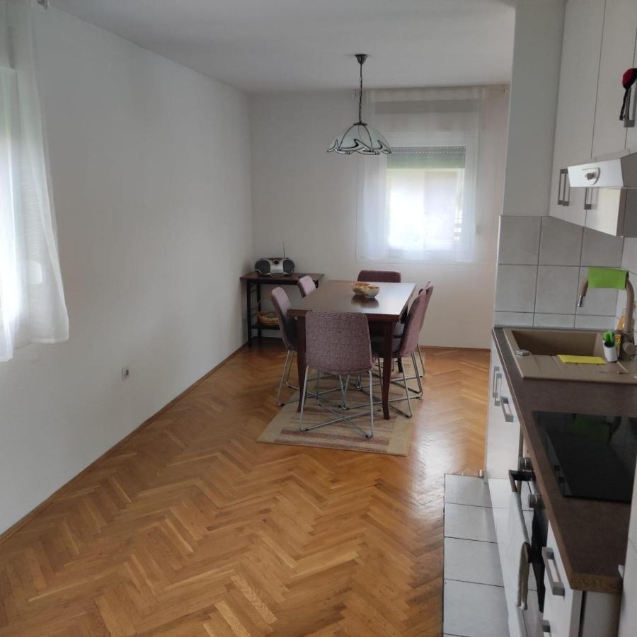 Apartman Gospić Exterior foto