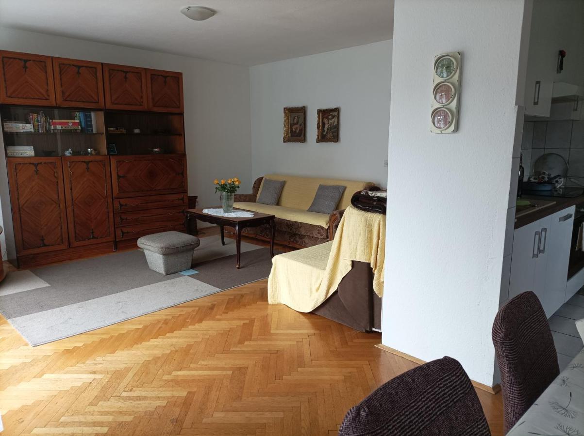 Apartman Gospić Exterior foto