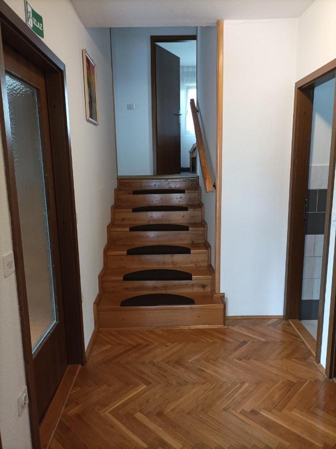 Apartman Gospić Exterior foto